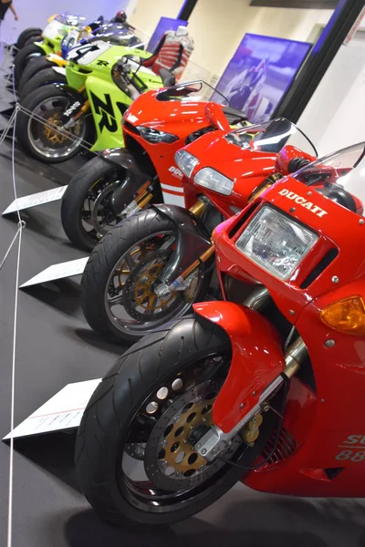 Wilsonville, Oregon Ağustos 21: Dünya hız ABD Wilsonville, Oregon, üzerinde 21 Ağustos 2018. Tarihi yarış arabaları, kas araba ve etkileşimli sergiler featuring hızlı seyahat için adanmış bir müzedir.