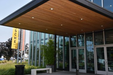 Wilsonville, Oregon Ağustos 21: Dünya hız ABD Wilsonville, Oregon, üzerinde 21 Ağustos 2018. Tarihi yarış arabaları, kas araba ve etkileşimli sergiler featuring hızlı seyahat için adanmış bir müzedir.