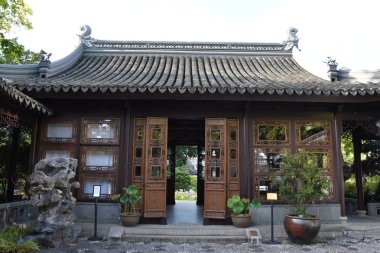 Portland, Oregon Ağustos 23: Lan Su Çin bahçede Portland, Oregon, 23 Ağustos 2018 üzerinde görülen Çin mahallesinde. Tam bir bloğun yaklaşık 40.000 sq ft mahallesinde içine alarak bir duvarlı Çin bahçe vardır.