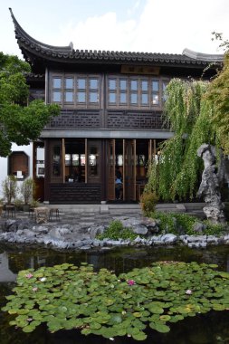 Portland, Oregon Ağustos 23: Lan Su Çin bahçede Portland, Oregon, 23 Ağustos 2018 üzerinde görülen Çin mahallesinde. Tam bir bloğun yaklaşık 40.000 sq ft mahallesinde içine alarak bir duvarlı Çin bahçe vardır.