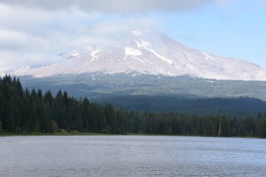 Mount Hood Oregon Trillium Gölü