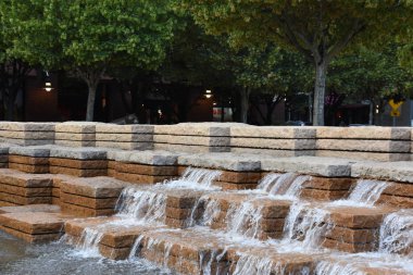 Portland, Oregon Ağustos 24: Jamison Portland, Oregon, 24 Ağustos 2018 üzerinde görüldüğü gibi meydanda. 3.6 milyon dolar, parkta tasarlanmış ve belediye başkanı Vera Katz 12 yıllık görev süresi boyunca inşa.