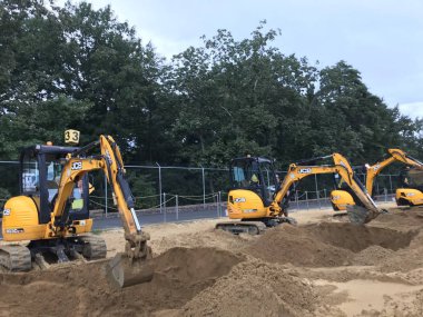 Batı Berlin, Nj - Eyl 22: Diggerland ABD, Kuzey Amerika'da nerede çocuklar ve aileleri gerçek makine, Batı Berlin, New Jersey, Eyl 22, 2018 görüldüğü gibi çalışabilir tek inşaat temalı macera parkı.