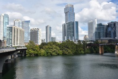 Austin, Tx - Eki 13: Austin Skyline, Teksas, 13 Ekim 2018 tarihinde görüldüğü gibi. Abd'nin Teksas eyaletinin başkenti ve Travis County'nin merkezidir..