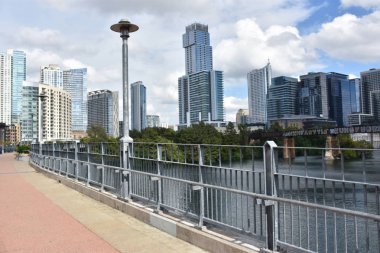 Austin, Tx - Eki 13: Austin Skyline, Teksas, 13 Ekim 2018 tarihinde görüldüğü gibi. Abd'nin Teksas eyaletinin başkenti ve Travis County'nin merkezidir..