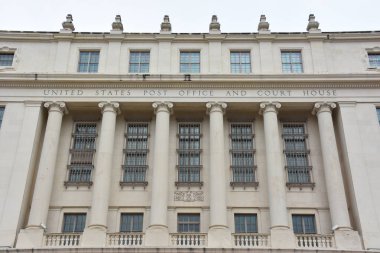 San Antonio, Teksas - 15 Ekim: Hipolito F. Garcia Federal Binası, 15 Ekim 2018 tarihinde görüldüğü gibi, Teksas'ın Güney Bölgesi ve San Antonio, Teksas'taki Abd Postanesi için federal bir adliye binası olarak hizmet vermektedir..