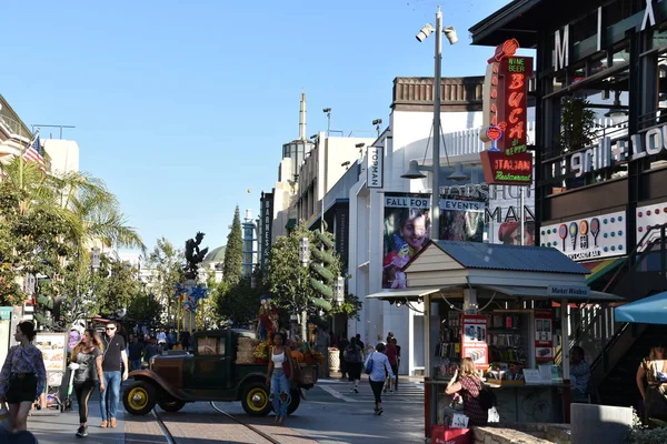 Los Ángeles Oct Grove Complejo Comercial Entretenimiento Los Ángeles California — Foto de Stock