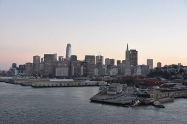 San Francisco, California - Eki 22: 22 Ekim 2018 tarihinde görüldüğü gibi, San Francisco, Kaliforniya'dan uzaklara yelken leyen Norveç Bliss yolcu gemisinden görünüm. Gemi 21 Nisan 2018 tarihinde hizmete girdi.