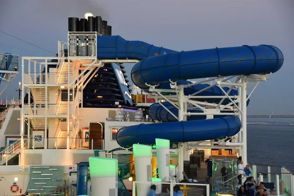 San Francisco California Oct Convés Piscina Navio Cruzeiro Norwegian Bliss — Fotografia de Stock