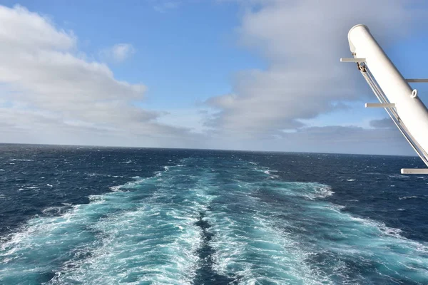 View Pacific Ocean Cruise Ship — Stock Photo, Image