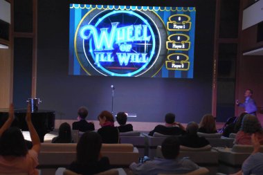 LONG BEACH, CALIFORNIA - 23 Ekim 2018 'de, Norveç Bliss yolcu gemisinde, Kaliforniya kıyılarında seyir halinde. 21 Nisan 2018 'de hizmete girdi..