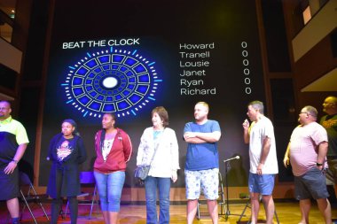 SAN DIEGO, CA - OCT 24: Norveç Bliss yolcu gemisindeki büyük piramit oyunu, 24 Ekim 2018 'de görüldüğü gibi San Francisco, Kaliforniya' dan denize açılacak. Gemi 21 Nisan 2018 'de hizmete girdi..