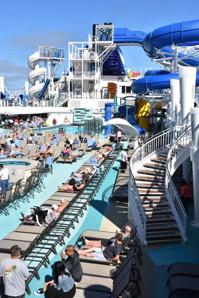 Long Beach Kalifornien 2018 Pool Deck Auf Dem Norwegischen Bliss — Stockfoto