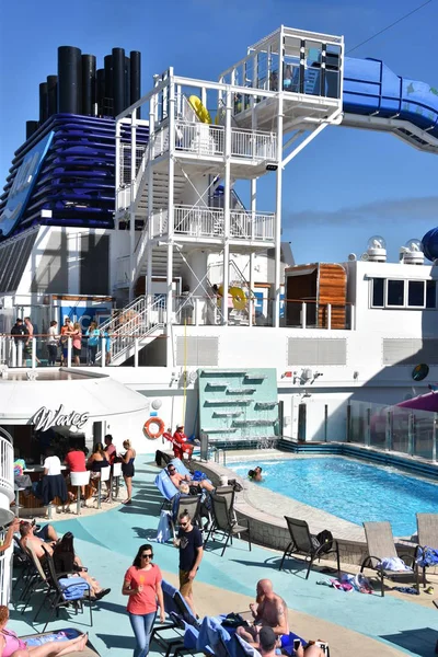 Long Beach California Oct Pool Deck Norwegian Bliss Cruise Ship — Stock Photo, Image