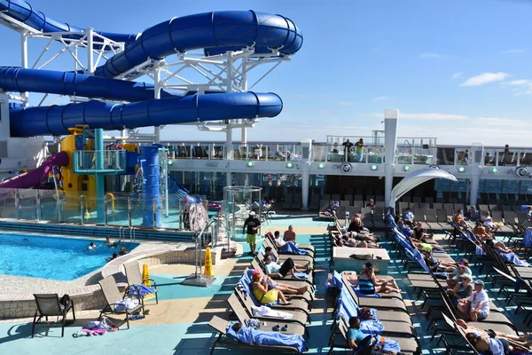 Long Beach California Oct Pool Deck Norwegian Bliss Cruise Ship — Stock Photo, Image