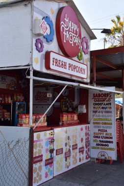 ENSENADA, MEXICO - 25 Ekim 2018 'de görüldüğü üzere, Baja Mexico' nun kıyı şehri Ensenada.