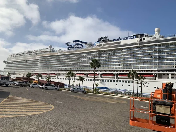 Ensenada Mexico Okt Noorse Bliss Cruiseschip Aangemeerd Ensenada Mexico Zoals — Stockfoto