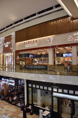 Dubai, Bae - 7 Aralık: Festival Centre Mall, Dubai, Bae, 7 Aralık 2018 tarihinde görüldüğü gibi. Dubai Festival City, Orta Doğu'nun en büyük karma kullanımlı geliştirme.