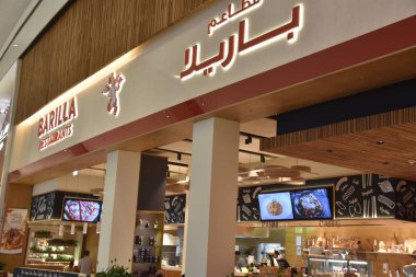 Dubai, Bae - 7 Aralık: 7 Aralık 2018 tarihinde görüldüğü gibi Dubai, Bae'deki Festival Centre Mall'daki Barilla Restoranları. Dubai Festival City, Orta Doğu'nun en büyük karma kullanımlı geliştirme.