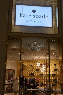 Dubai, Bae - 7 Aralık: Kate Spade 7 Aralık 2018 tarihinde görüldüğü gibi Dubai, Bae'deki Festival Centre Mall'da. Dubai Festival City, Orta Doğu'nun en büyük karma kullanımlı geliştirme.