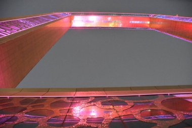 Dubai, Bae - 8 Aralık: Dubai Frame in Dubai, Bae, 8 Aralık 2018 tarihinde görüldüğü gibi. Dünyanın en büyük çerçevesi rekorunu elinde tutuyor..