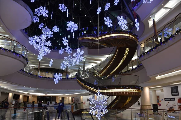 Dubai Emiratos Árabes Unidos Dic Decoración Navideña Centro Comercial Burjuman —  Fotos de Stock