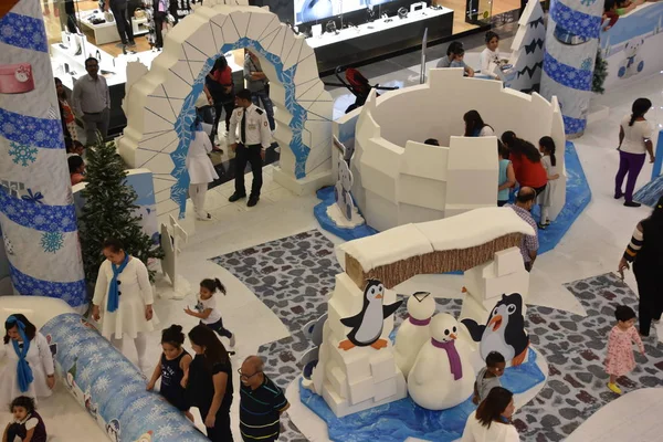 Dubai Uae Dec Holiday Activities Burjuman Shopping Mall Dubai Uae — Stock Photo, Image