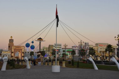 Dubai, Bae - 12 Aralık: Dubai, Bae'deki Global Village, 12 Aralık 2018 tarihinde görüldüğü gibi. Global Village dünyanın en büyük turizm, eğlence ve eğlence projesi olduğu iddia ediliyor.