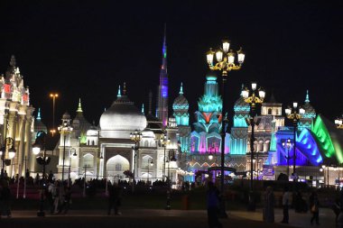 Dubai, Bae - 12 Aralık: Dubai, Bae'deki Global Village, 12 Aralık 2018 tarihinde görüldüğü gibi. Global Village dünyanın en büyük turizm, eğlence ve eğlence projesi olduğu iddia ediliyor.