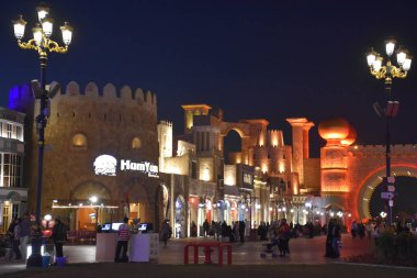 Dubai, Bae - 12 Aralık: Dubai, Bae'deki Global Village, 12 Aralık 2018 tarihinde görüldüğü gibi. Global Village dünyanın en büyük turizm, eğlence ve eğlence projesi olduğu iddia ediliyor.