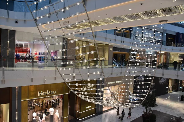 Ντουμπάι Ηαε Δεκέμβριος Λεωφόρος Μόδας Στο Dubai Mall Στο Ντουμπάι — Φωτογραφία Αρχείου