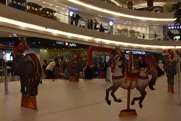 ドバイ アラブ首長国連邦 12月14 2018で見られるように アラブ首長国連邦のドバイにあるAl Ghurair City Shopping Mall それはドバイ最古のショッピングセンターの一つであり — ストック写真
