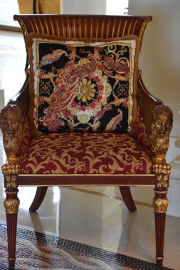 Dubai, Birleşik Arap Emirlikleri - 21 Aralık: Palazzo Versace Saray lüks otel Dubai, BAE, 21 Aralık 2018 üzerinde görüldüğü gibi. Dubai Creek suların çekildiği kıyı Kültür Köyü içinde yer almaktadır.