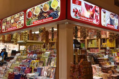 Dubai, Bae - Aralık 12: Dubai Global Village Arap pavyonu, Bae, 12 Aralık görüldüğü gibi. 2018. Global Village dünyanın en büyük turizm, eğlence ve eğlence projesi olarak iddia ediliyor.