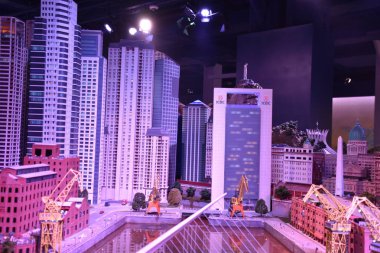 New York, New York - 14 Nisan 2019 'da görüldüğü gibi Manhattan, New York' taki Gullivers Gate. Teknolojik olarak gelişmiş, etkileşimli ve minyatür bir dünya..