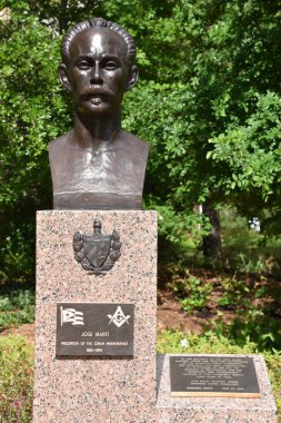 18 Nisan 2019 'da Hawkins Heykel Yürüyüşü' nde, Houston, Teksas 'taki Hermann Park' taki McGovern Centennial Gardens 'ta görüldü..