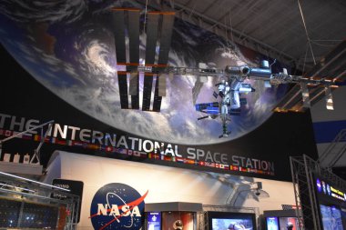 Houston, Tx - Nis 19: Houston Uzay Merkezi, Teksas, Nisan'da 19, 2019. Onun önde gelen bilim ve uzay öğrenme merkezi, Nasa Johnson Uzay Merkezi resmi ziyaretçi merkezi ve Smithsonian müzesi.