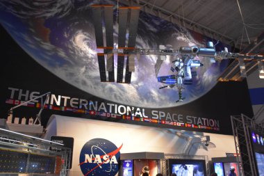 Houston, Tx - Nis 19: Houston Uzay Merkezi, Teksas, Nisan'da 19, 2019. Onun önde gelen bilim ve uzay öğrenme merkezi, Nasa Johnson Uzay Merkezi resmi ziyaretçi merkezi ve Smithsonian müzesi.