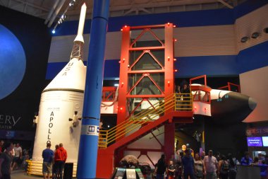Houston, Tx - Nis 19: Houston Uzay Merkezi, Teksas, Nisan'da 19, 2019. Onun önde gelen bilim ve uzay öğrenme merkezi, Nasa Johnson Uzay Merkezi resmi ziyaretçi merkezi ve Smithsonian müzesi.