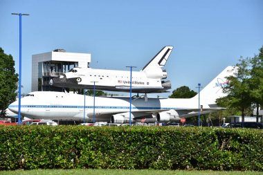 Houston, Tx - Nis 19: Nasa 905 Nisan'da Houston Texas Uzay Merkezi'nde 19 2019. Onun bir bilim ve uzay öğrenme merkezi, Nasa Johnson Uzay Merkezi resmi ziyaretçi merkezi ve Smithsonian müzesi.