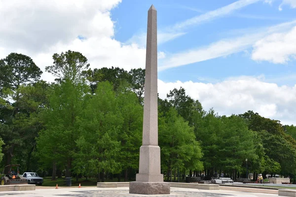 Houston Április Pioneer Memorial Obeliszk Elmélkedés Pool Ban Hermann Park — Stock Fotó