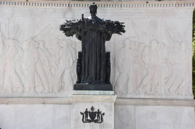 ALBANY, NY - 11 Mayıs 2019 'da Albany, New York' taki Askerler ve Denizciler Anıtı.