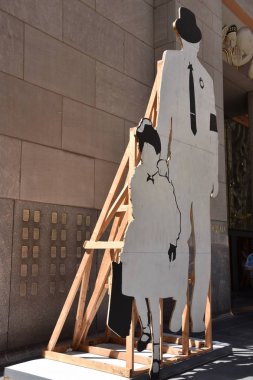 NEW YORK, NY - 18 Mayıs 2019 'da New York' taki Rockefeller Center 'da görülen heykeller.