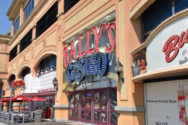 ATLANTIC CITY, NJ - 19 Mayıs 2019 'da Atlantic City, New Jersey' deki Ballys Hotel & Casino 'da görüldü. 1997 'de Vahşi Batı Kumarhanesi Bally' nin genişletilmesi amacıyla açıldı..