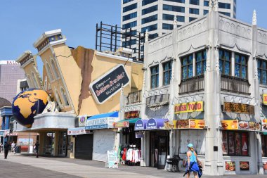 Atlantic City, Nj Mayıs 19: Atlantic City Boardwalk New Jersey, 19 Mayıs 2019 tarihinde görüldüğü gibi. Atlantic City kuzeydoğuda kumarhaneleri, kaldırımları ve plajı ile ünlü bir tatil şehridir..