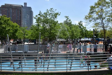 New York, Queens 'teki Gantry Plaza Eyalet Parkı' nda 25 Mayıs 2019 'da görülen sıçrama rampası..