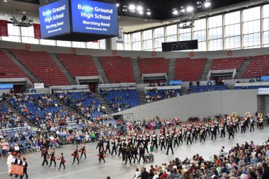 PORTLAND, OR - 8 Haziran 2019 'da Portland, Oregon' daki Moda Center 'daki Spirit Mountain Kumarhanesi Grand Floral Parade, 8 Haziran 2019' da görüldü. Geçit alayı Portland Gül Festivali 'nin en önemli parçasıdır..