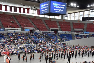PORTLAND, OR - 8 Haziran 2019 'da Portland, Oregon' daki Moda Center 'daki Spirit Mountain Kumarhanesi Grand Floral Parade, 8 Haziran 2019' da görüldü. Geçit alayı Portland Gül Festivali 'nin en önemli parçasıdır..
