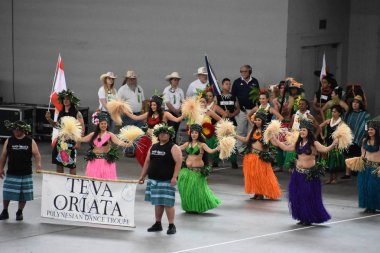 PORTLAND, OR - 8 Haziran 2019 'da Portland, Oregon' daki Moda Center 'daki Spirit Mountain Kumarhanesi Grand Floral Parade, 8 Haziran 2019' da görüldü. Geçit alayı Portland Gül Festivali 'nin en önemli parçasıdır..