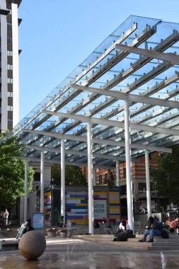 PORTLAND, SEATTLE - 10 Haziran 2019 'da Portland, Seattle' da görülen Simon ve Helen Müdür Park.